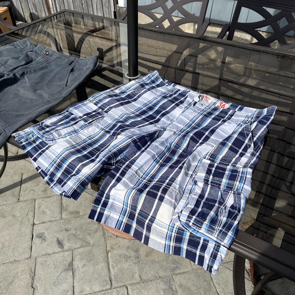 Lot of 2 men’s size 36 Mossimo shorts